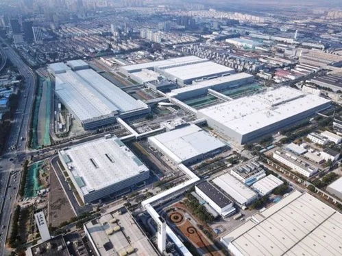 新能源汽車晚報(bào) 特斯拉遭美機(jī)構(gòu)調(diào)查幽靈剎車，五菱宏光S衍生車瞄準(zhǔn)物流市場